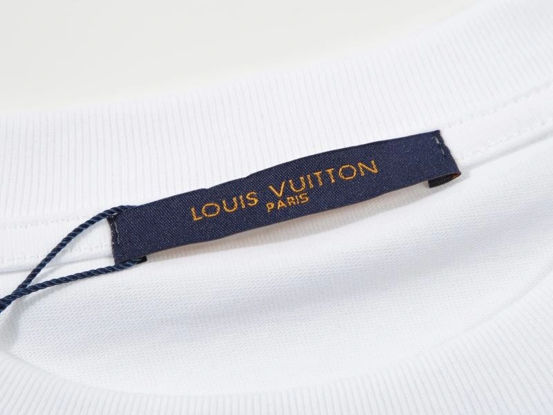 Louis Vuitton T-Shirts Attractive 138103