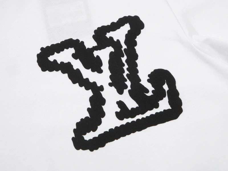 Bright Louis Vuitton T-Shirts 138093