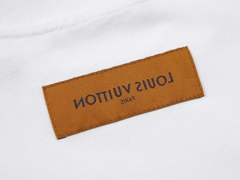 Bright Louis Vuitton T-Shirts 138093