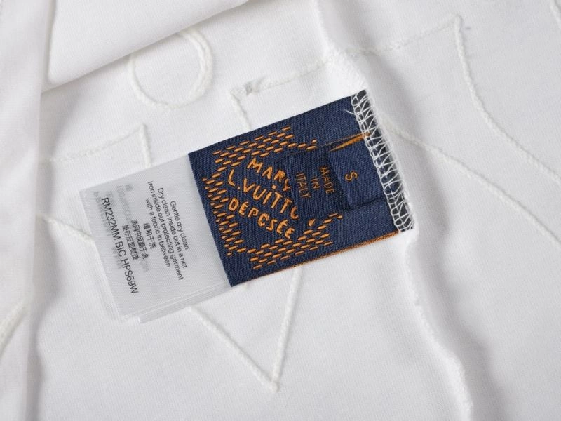 Louis Vuitton T-Shirts OdorResistant 138092