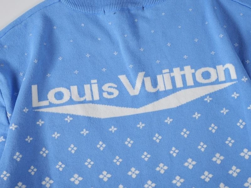 Bold Louis Vuitton T-Shirts 138097