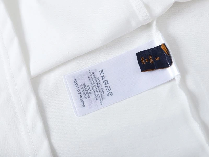 Louis Vuitton T-Shirts Resilient 138096