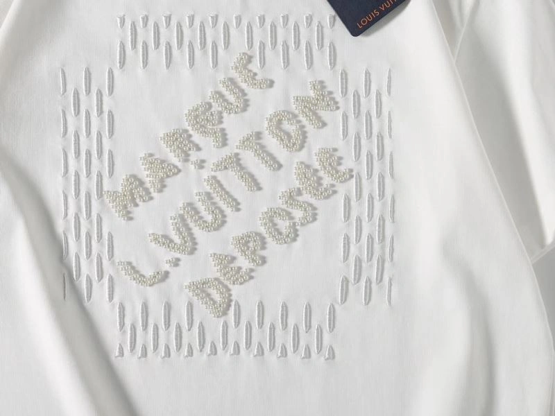 Louis Vuitton T-Shirts Casual 138088