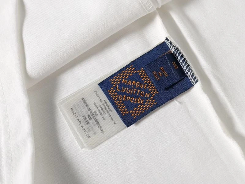 Louis Vuitton T-Shirts Casual 138088