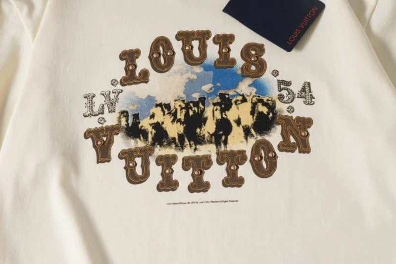 Comfortable Louis Vuitton T-Shirts 138070
