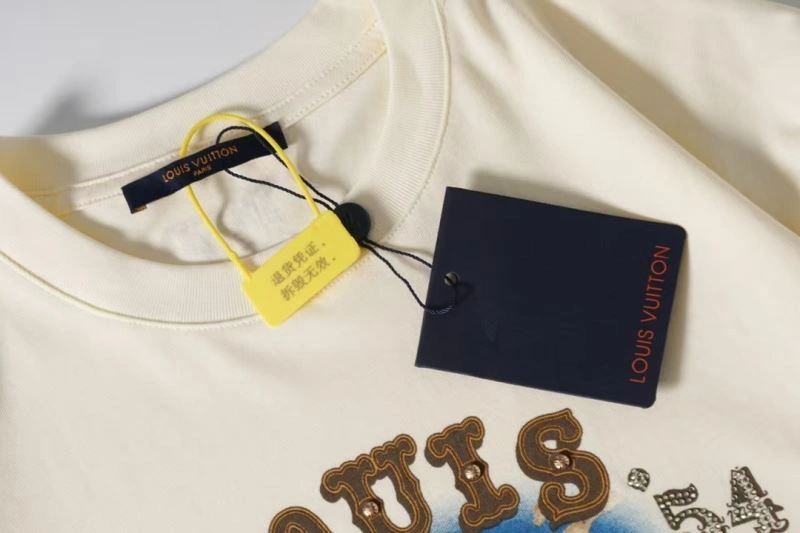 Comfortable Louis Vuitton T-Shirts 138070