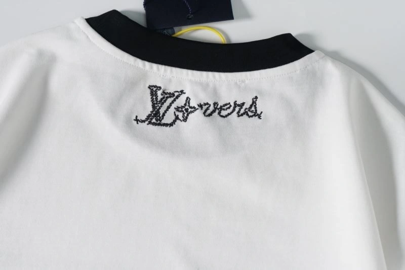 Popular Louis Vuitton T-Shirts 138074