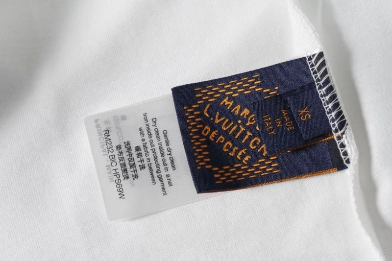 Popular Louis Vuitton T-Shirts 138074