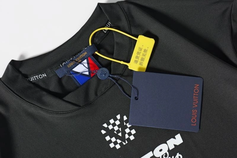 Louis Vuitton T-Shirts Breathable 138068