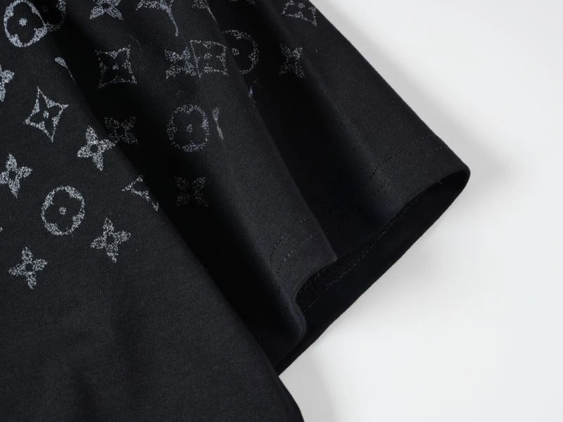 Trendsetting Louis Vuitton T-Shirts 138056