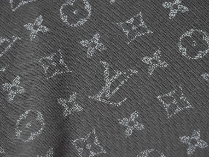 Lightweight Louis Vuitton T-Shirts 138065