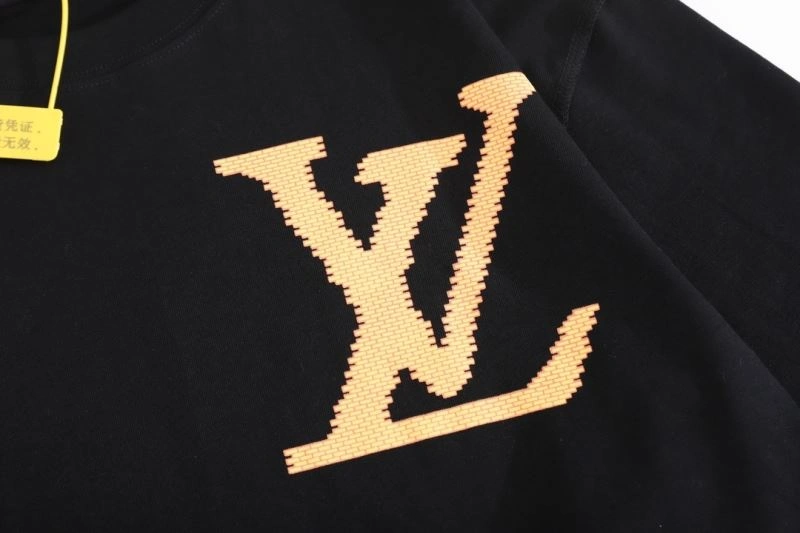 Breathable Louis Vuitton T-Shirts 138055