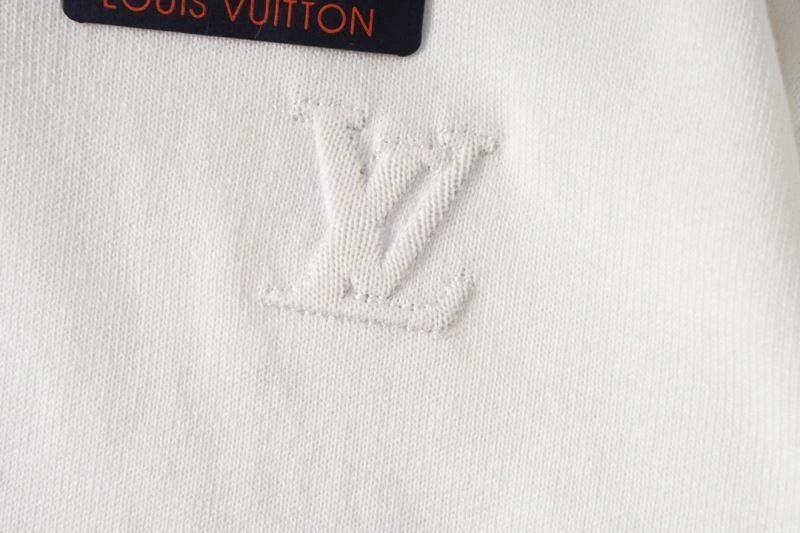 Louis Vuitton T-Shirts Youthful 138071