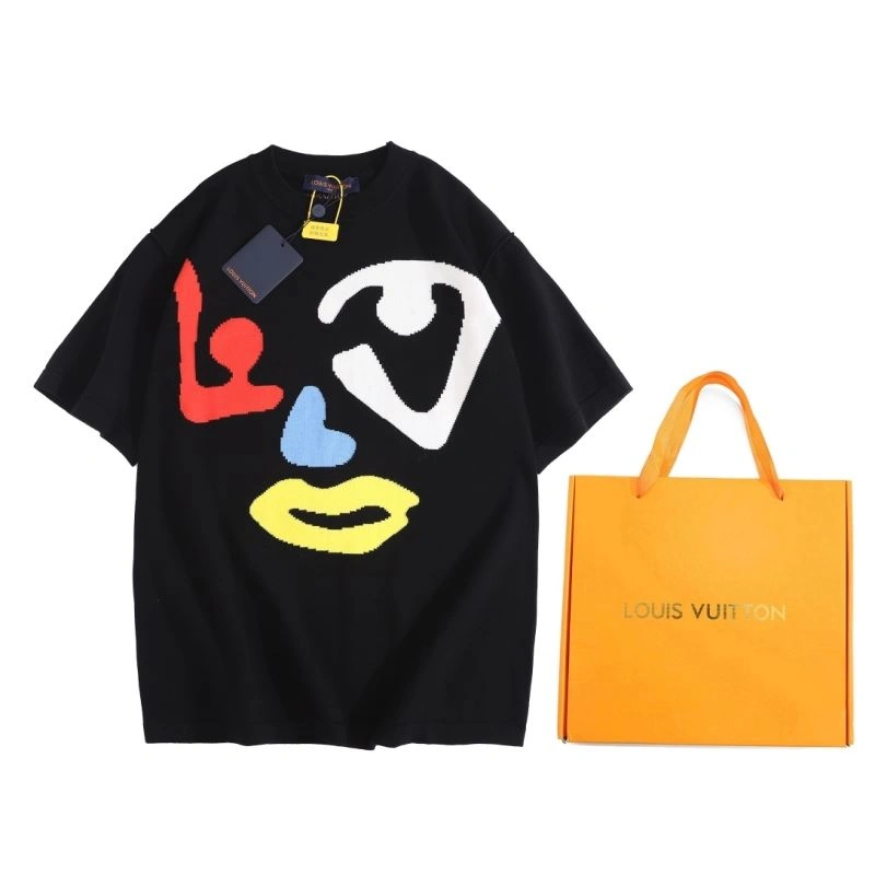 Louis Vuitton T-Shirts Versatile 138040