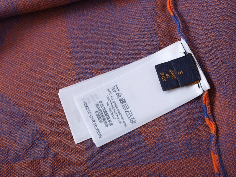 Seasonal Louis Vuitton T-Shirts 138016