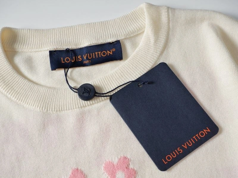 Affordable Louis Vuitton T-Shirts 138018