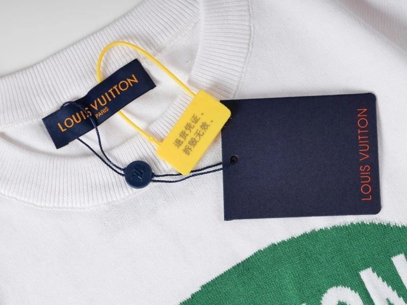 Louis Vuitton T-Shirts Cozy 138006