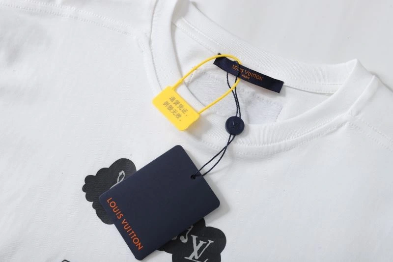 WrinkleFree Louis Vuitton T-Shirts 138028