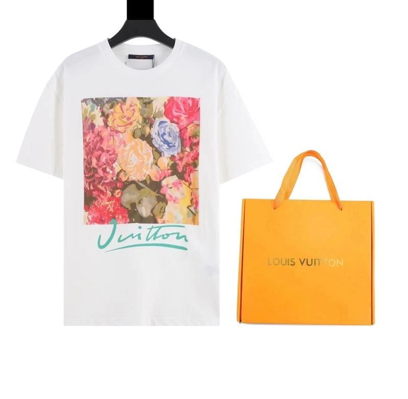 Contemporary Louis Vuitton T-Shirts 138002