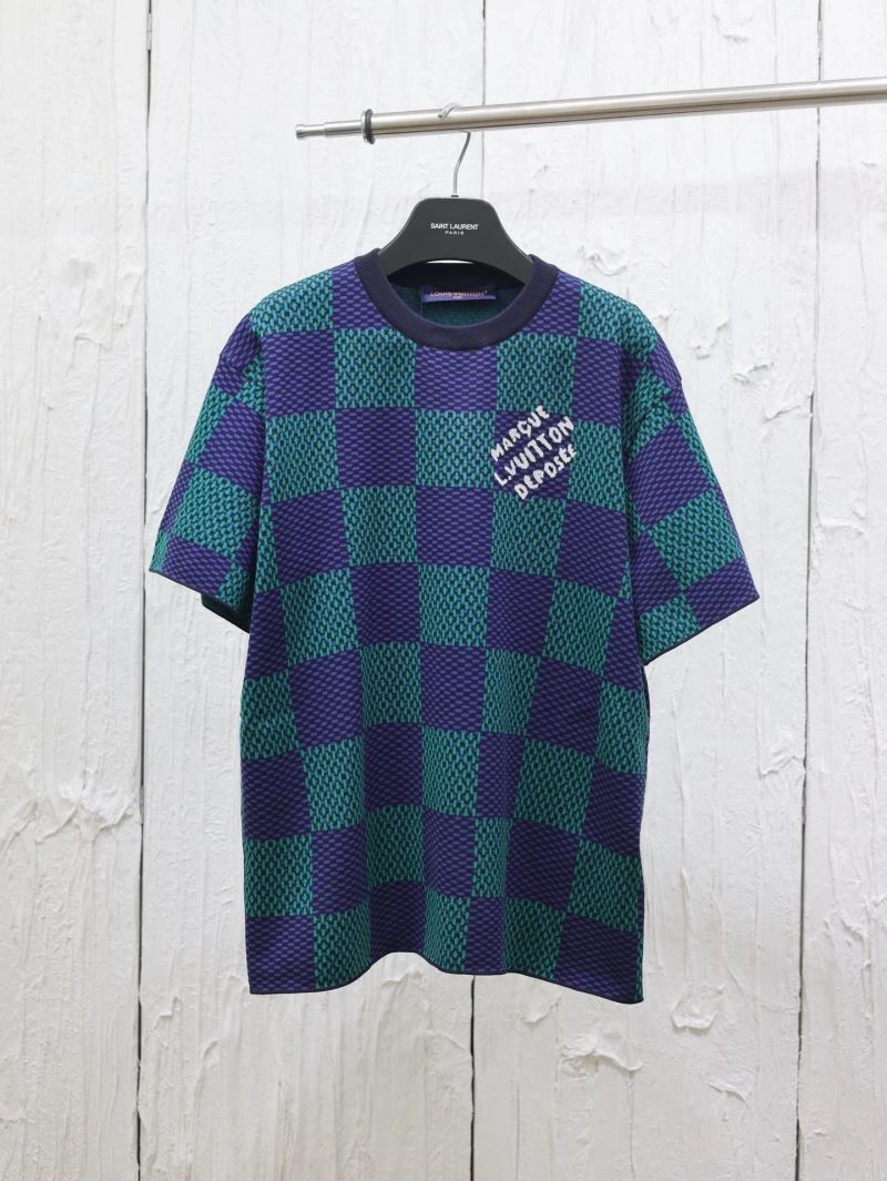Sleek Louis Vuitton T-Shirts 138015