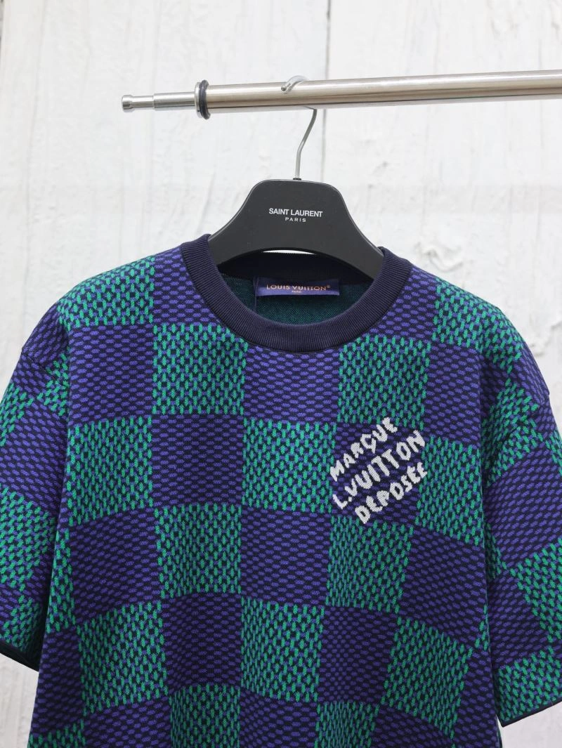 Sleek Louis Vuitton T-Shirts 138015