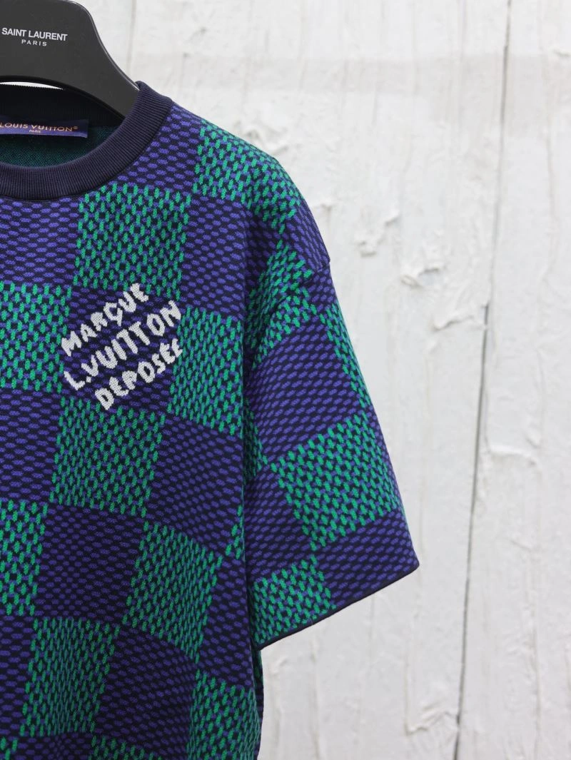 Sleek Louis Vuitton T-Shirts 138015