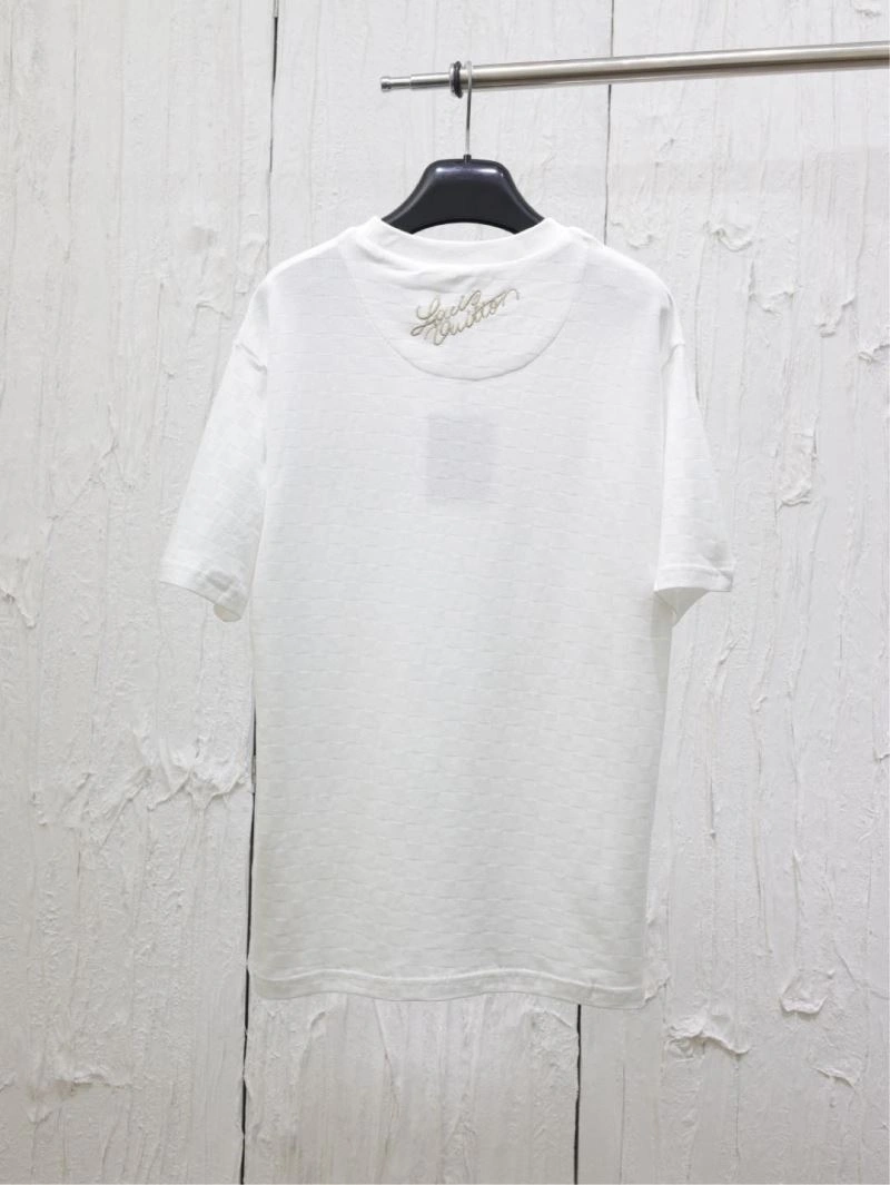 Contemporary Louis Vuitton T-Shirts 138004