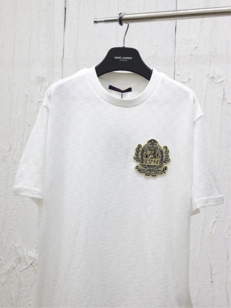 Contemporary Louis Vuitton T-Shirts 138004