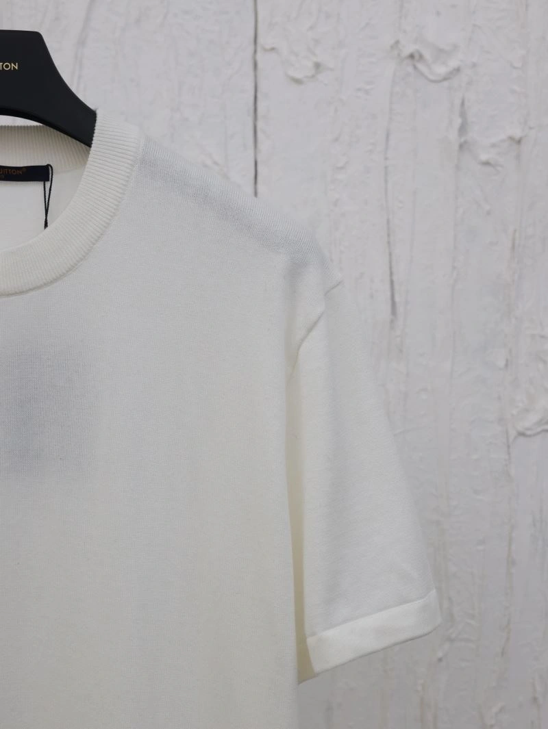 SmoothTexture Louis Vuitton T-Shirts 137998