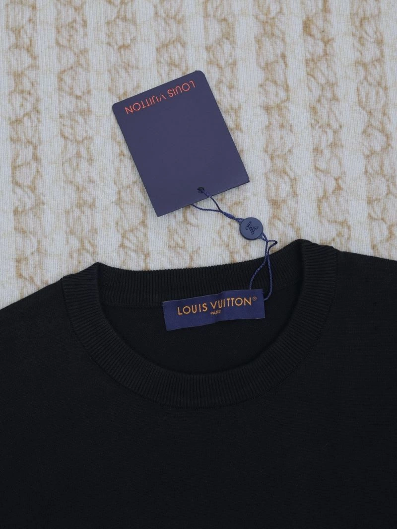 Versatile Louis Vuitton T-Shirts 137993