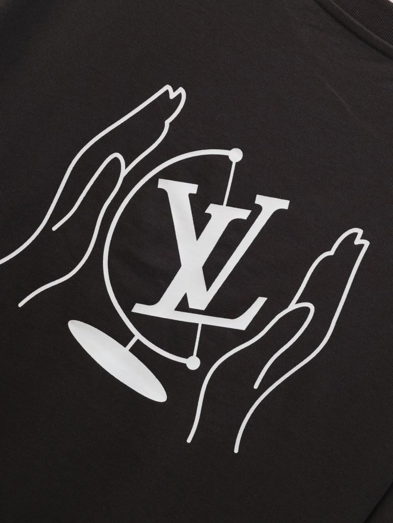 Louis Vuitton T-Shirts Minimalist 137988