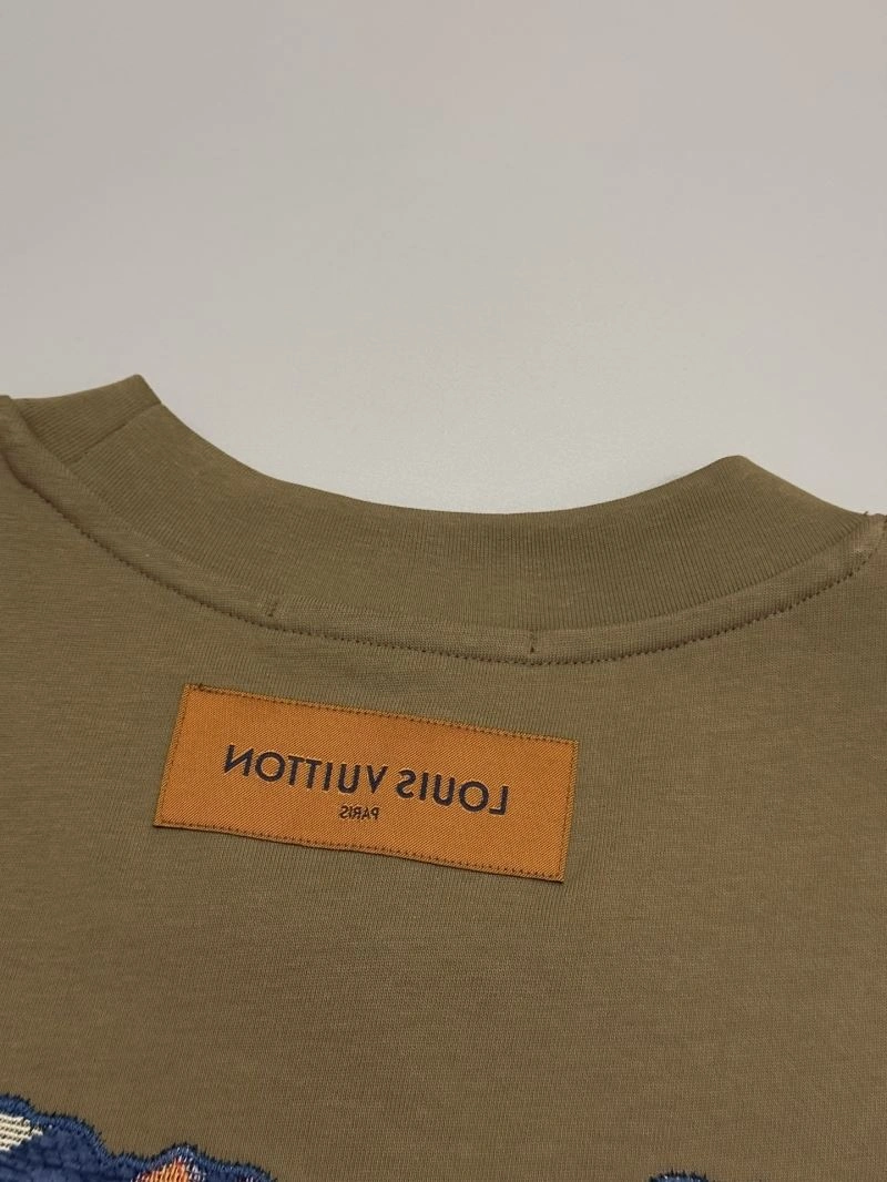 Attractive Louis Vuitton T-Shirts 137985