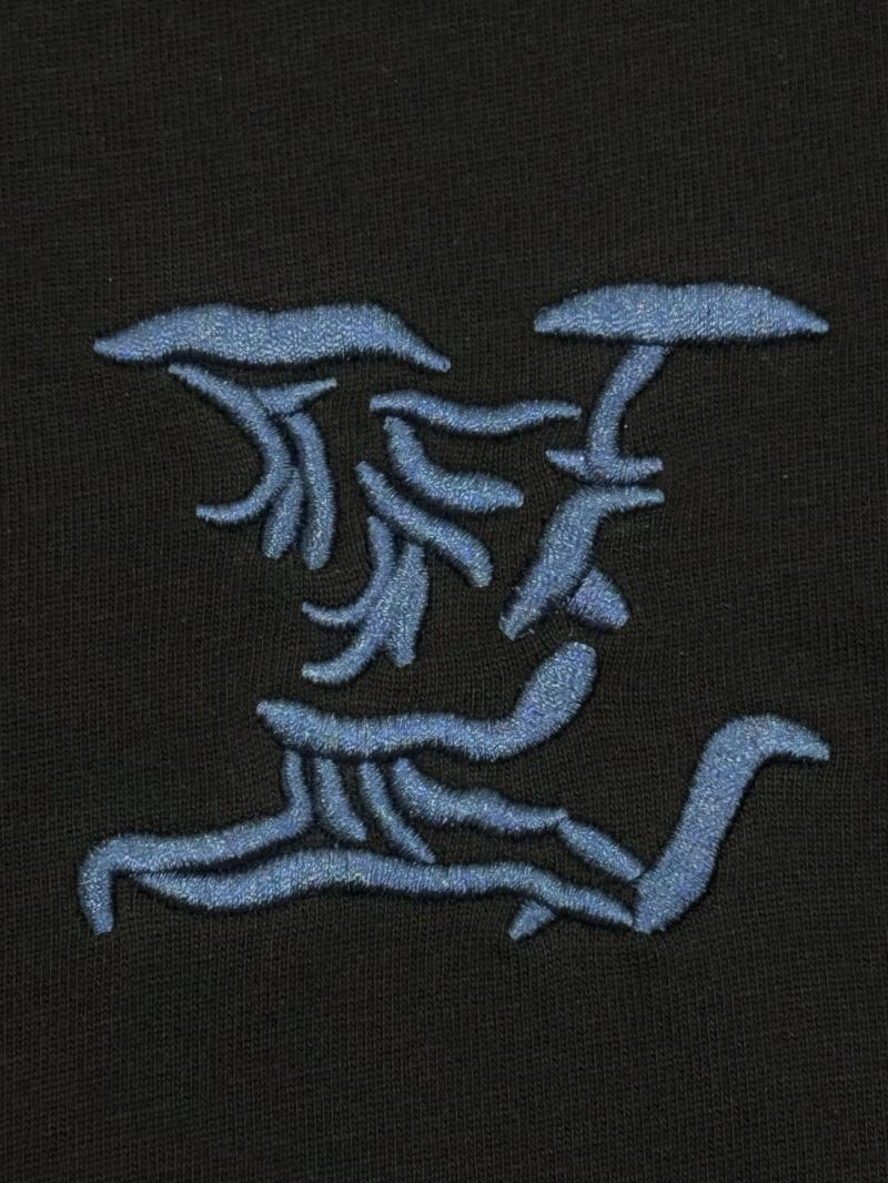 Sleek Louis Vuitton T-Shirts 137972