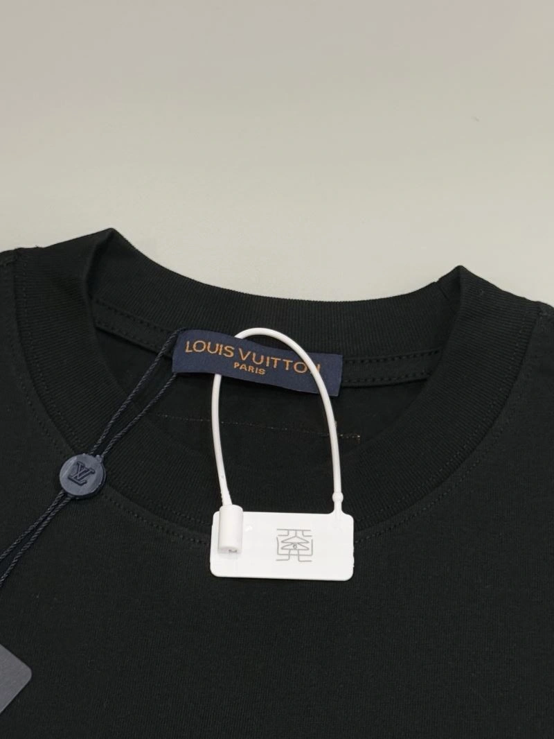 ModernLook Louis Vuitton T-Shirts 137984