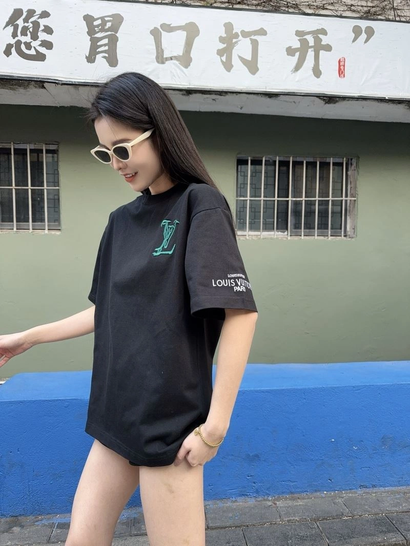 ModernLook Louis Vuitton T-Shirts 137984