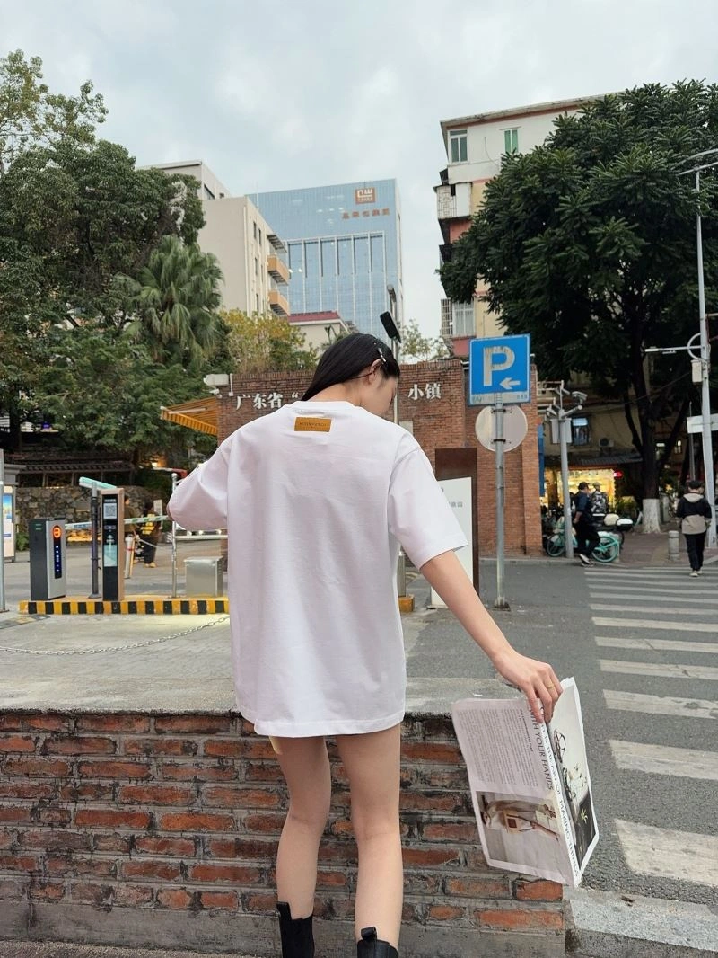 Casual Louis Vuitton T-Shirts 137978