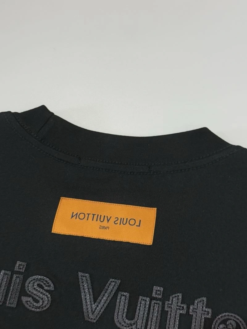 Louis Vuitton T-Shirts Unisex 137976