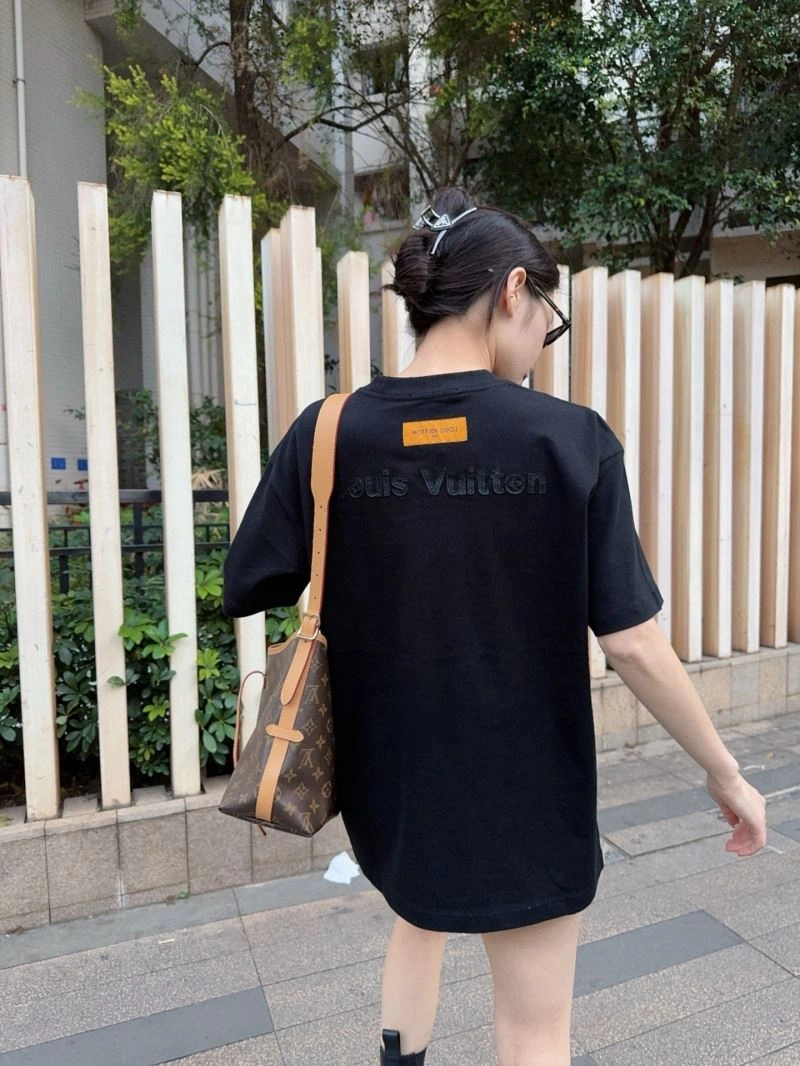 Louis Vuitton T-Shirts Unisex 137976