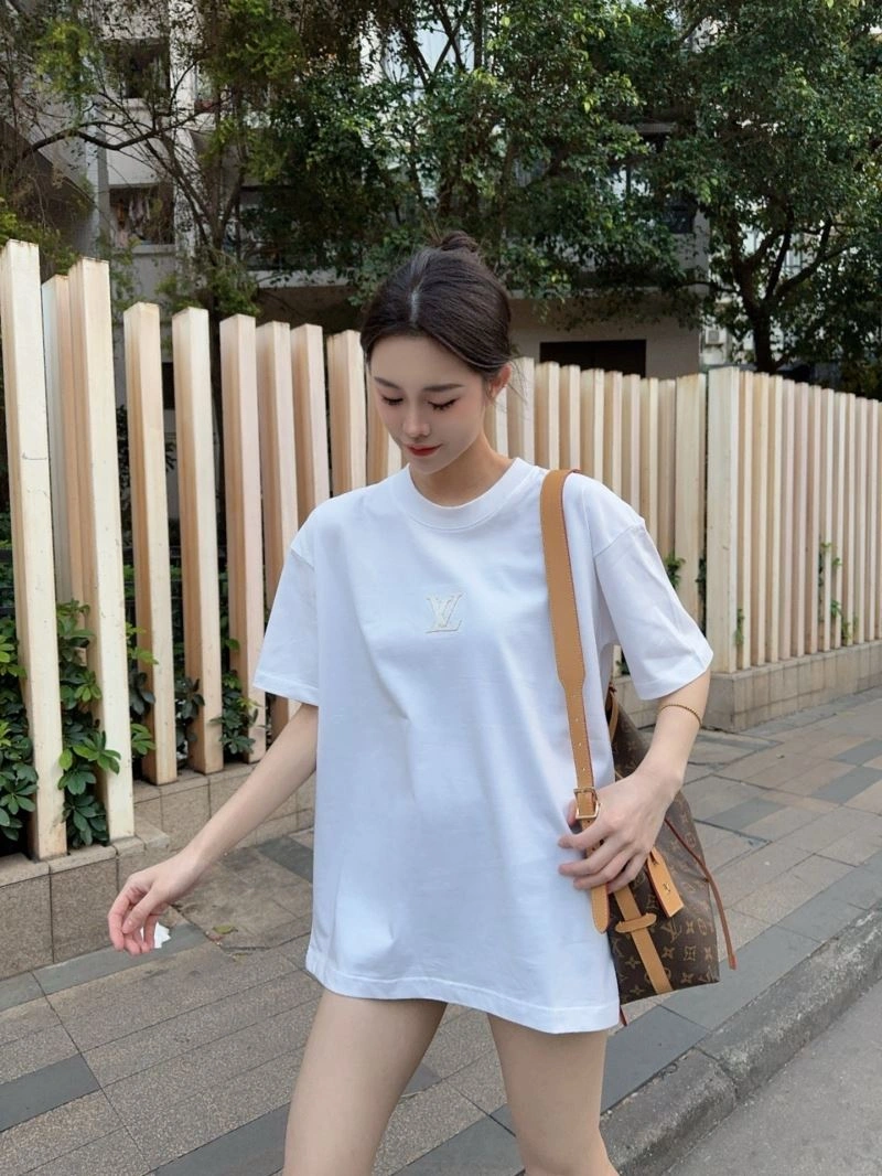 Louis Vuitton T-Shirts Comfortable 137983