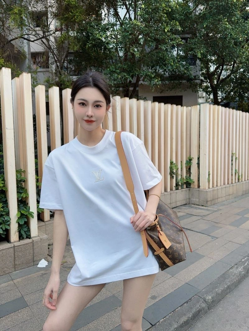 Louis Vuitton T-Shirts Comfortable 137983