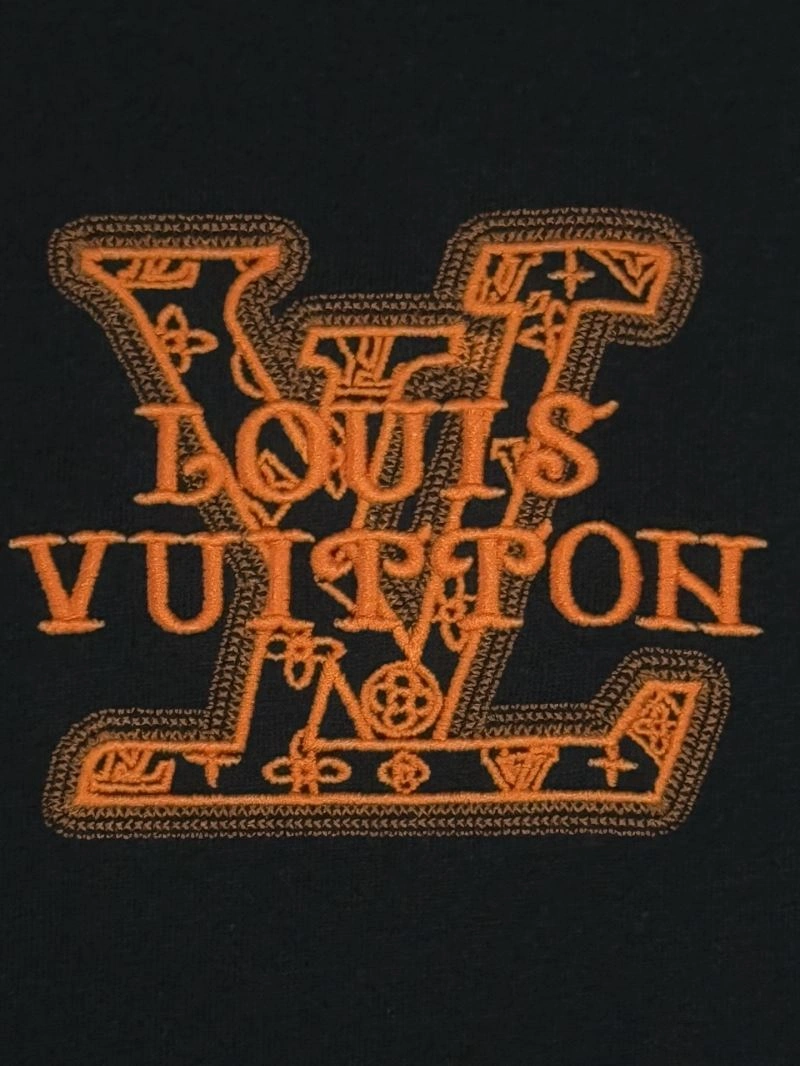 Stretchable Louis Vuitton T-Shirts 137977