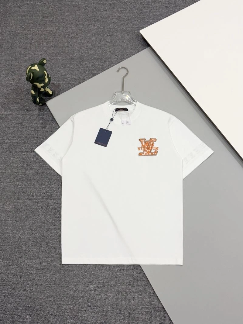 Stretchable Louis Vuitton T-Shirts 137999