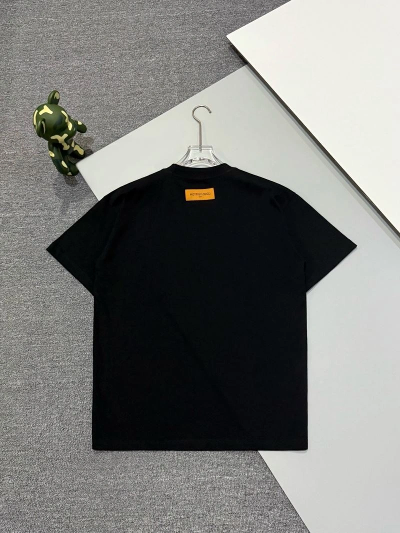 WellDesigned Louis Vuitton T-Shirts 137982