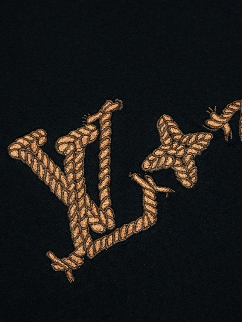 WellDesigned Louis Vuitton T-Shirts 137982