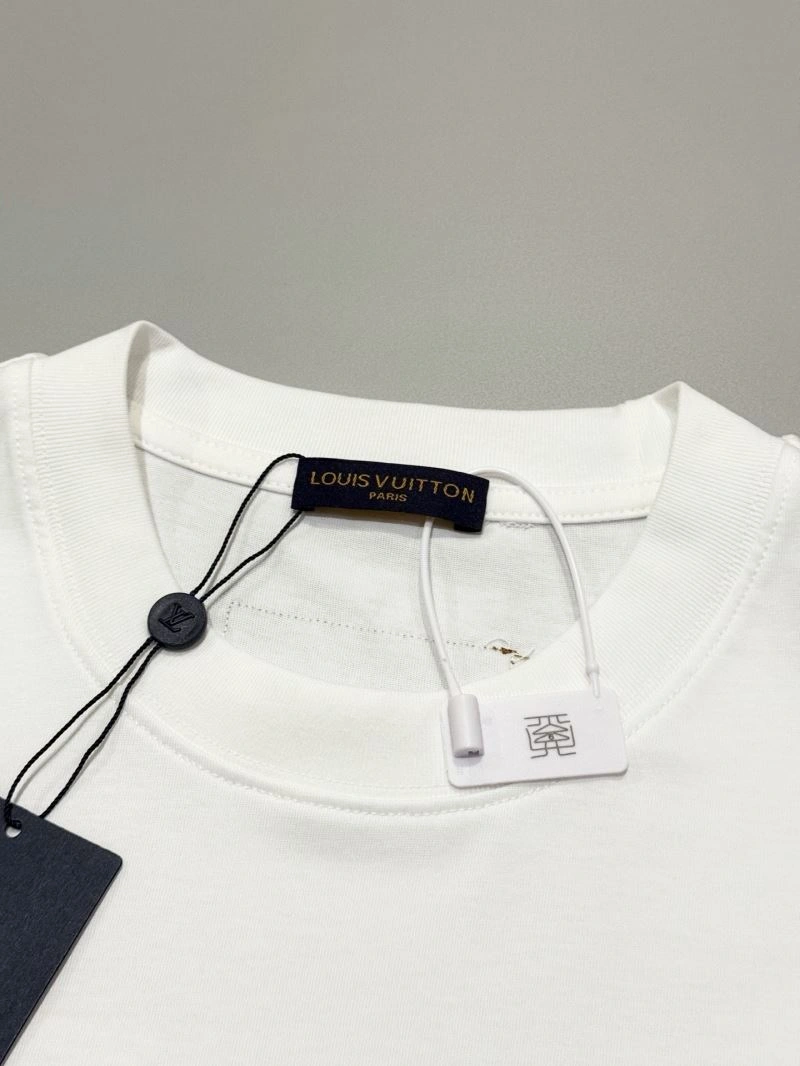 Louis Vuitton T-Shirts MoistureWicking 137970