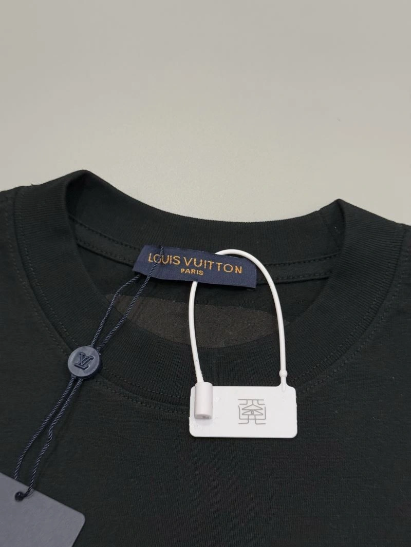 Louis Vuitton T-Shirts GoodFit 137986