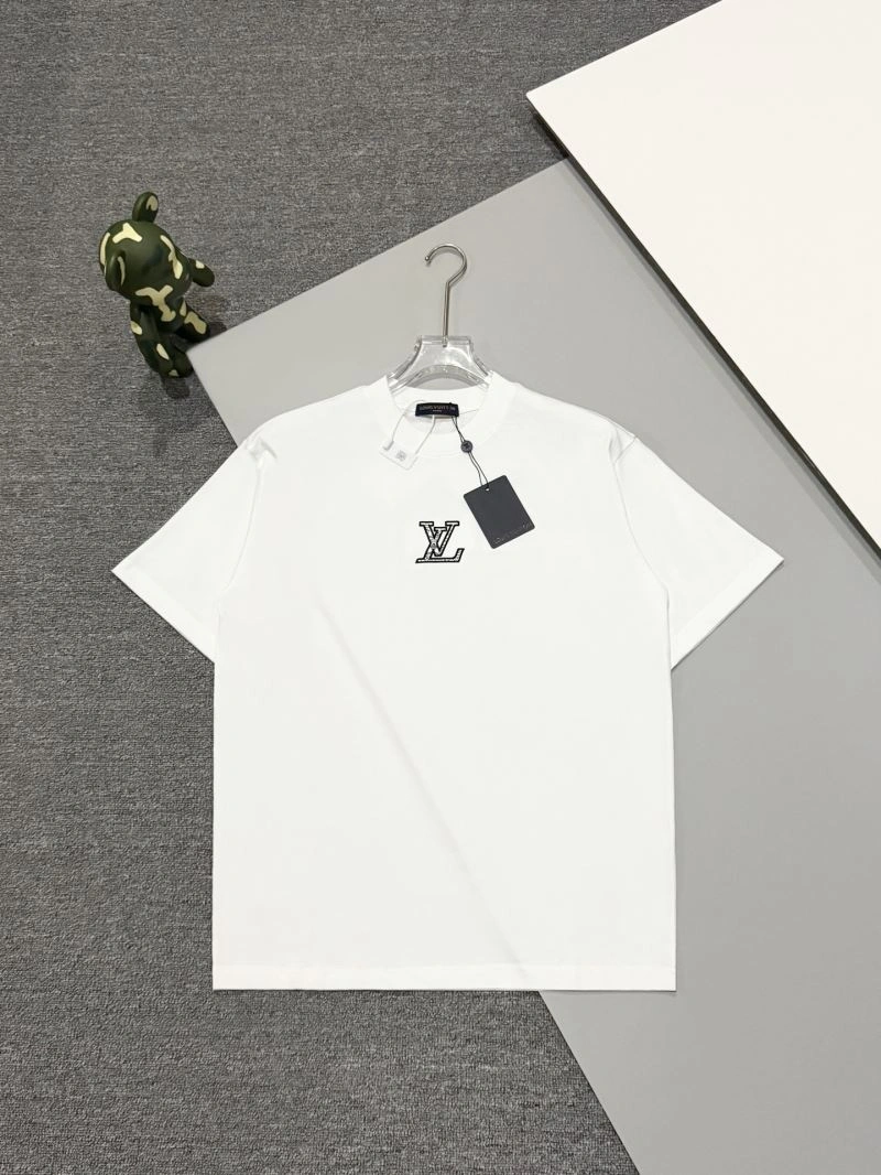 Breathable Louis Vuitton T-Shirts 137974