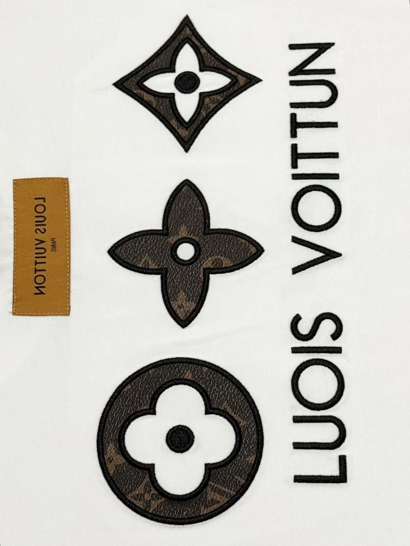 Breathable Louis Vuitton T-Shirts 137974