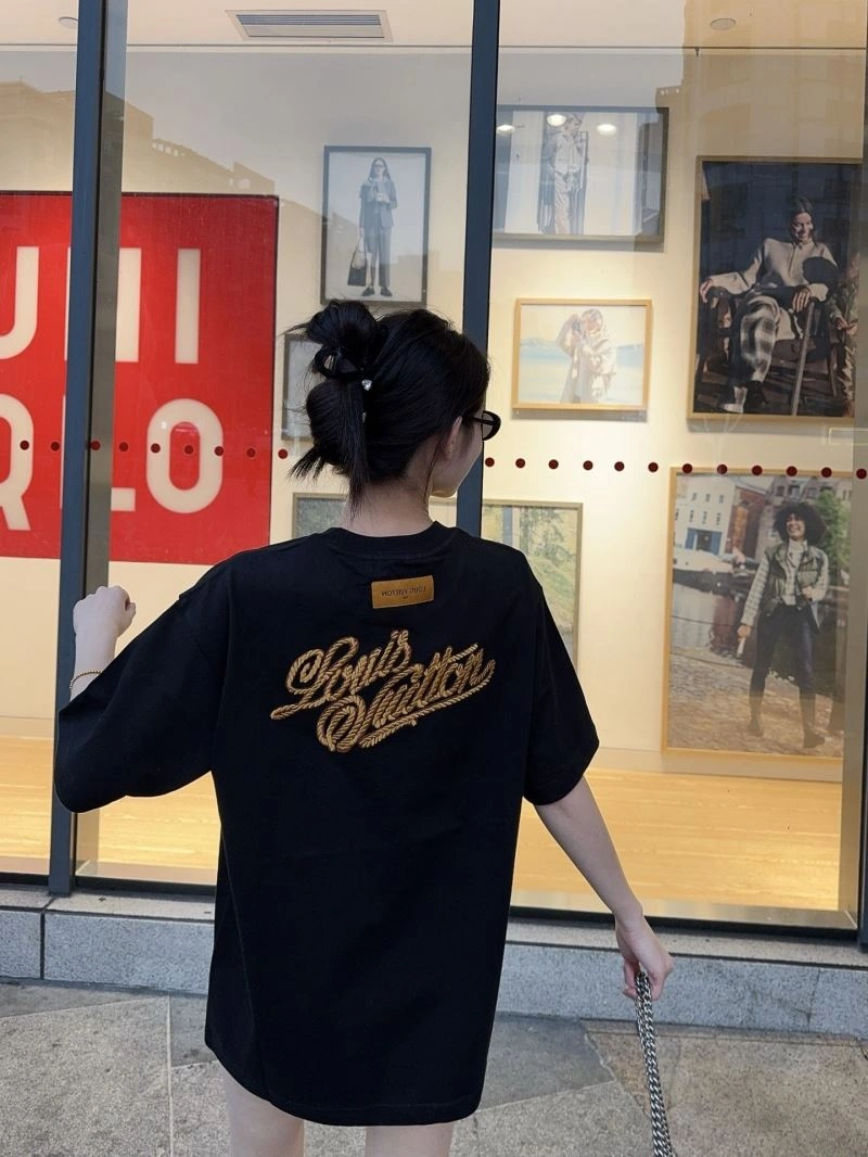 Affordable Louis Vuitton T-Shirts 137968