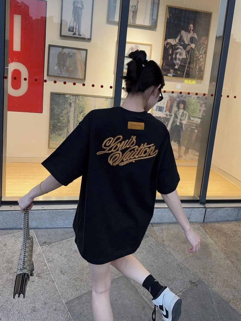 Affordable Louis Vuitton T-Shirts 137968